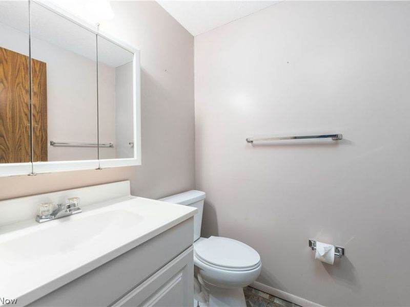 106 Maria Drive, Bedford, OH 44146 Photo 16