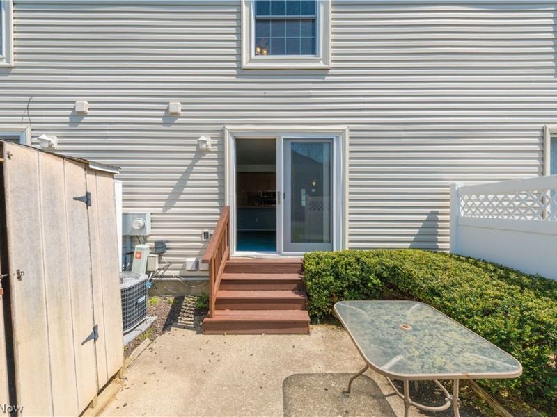 106 Maria Drive, Bedford, OH 44146 Photo 17