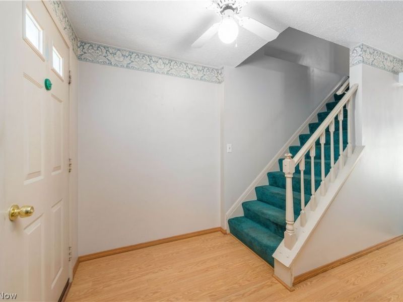 106 Maria Drive, Bedford, OH 44146 Photo 9