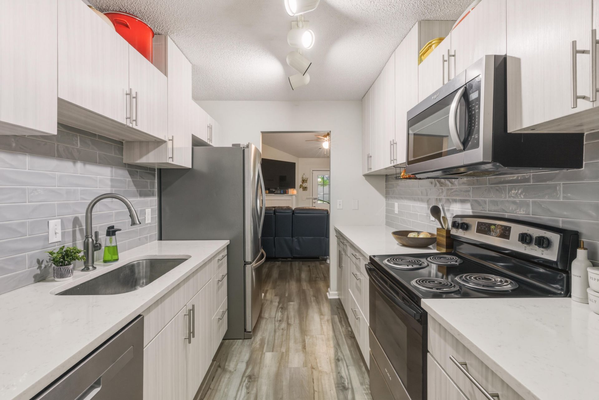 7988 Vermont Road Photo 9