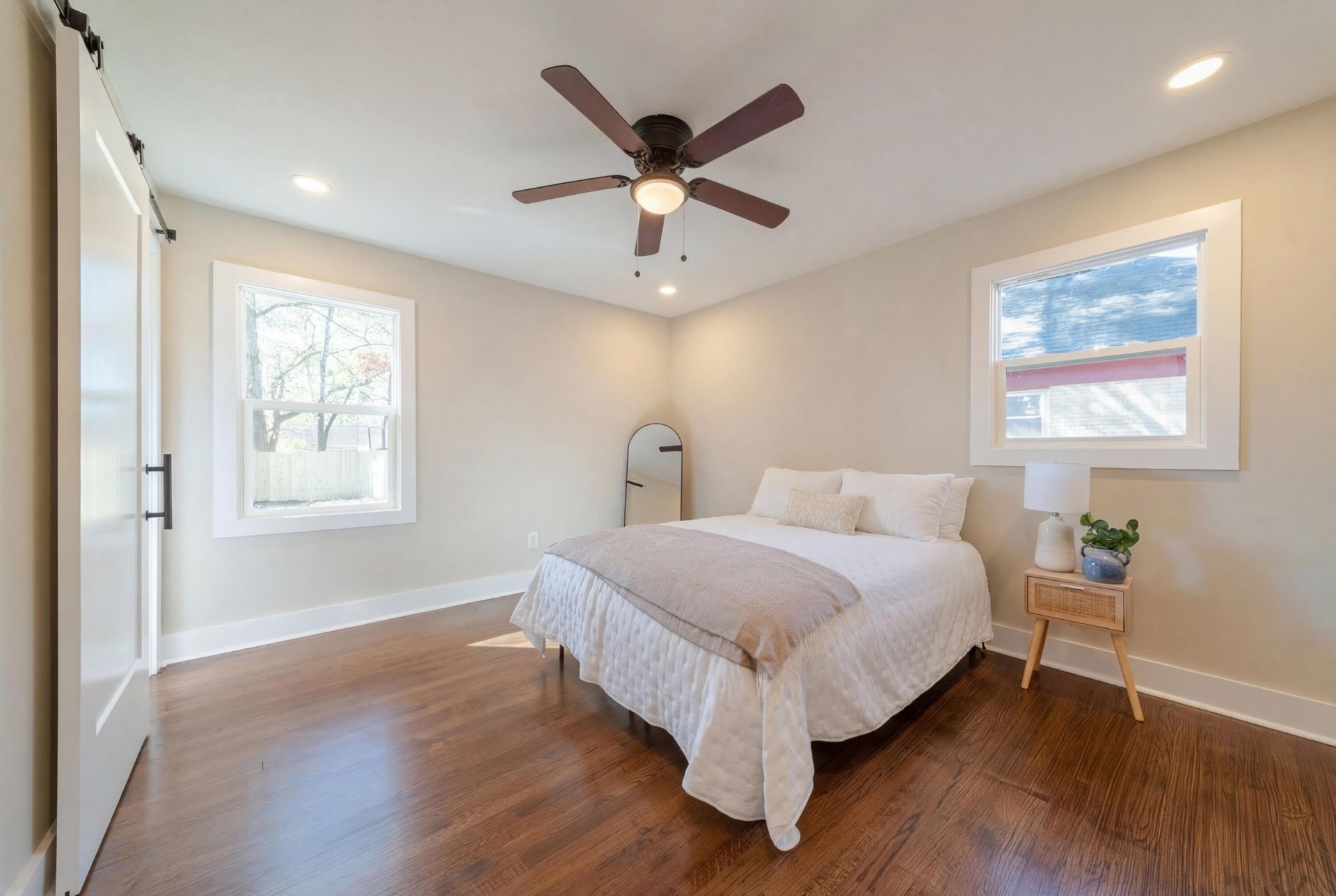 7643 Hillandale Road Photo 11