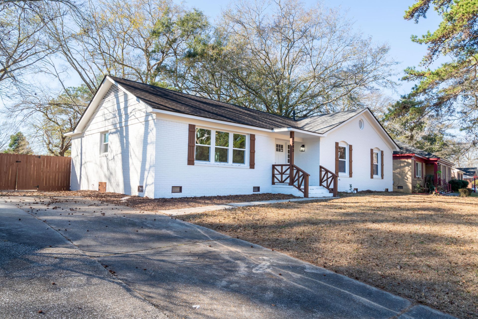 7643 Hillandale Road Photo 20