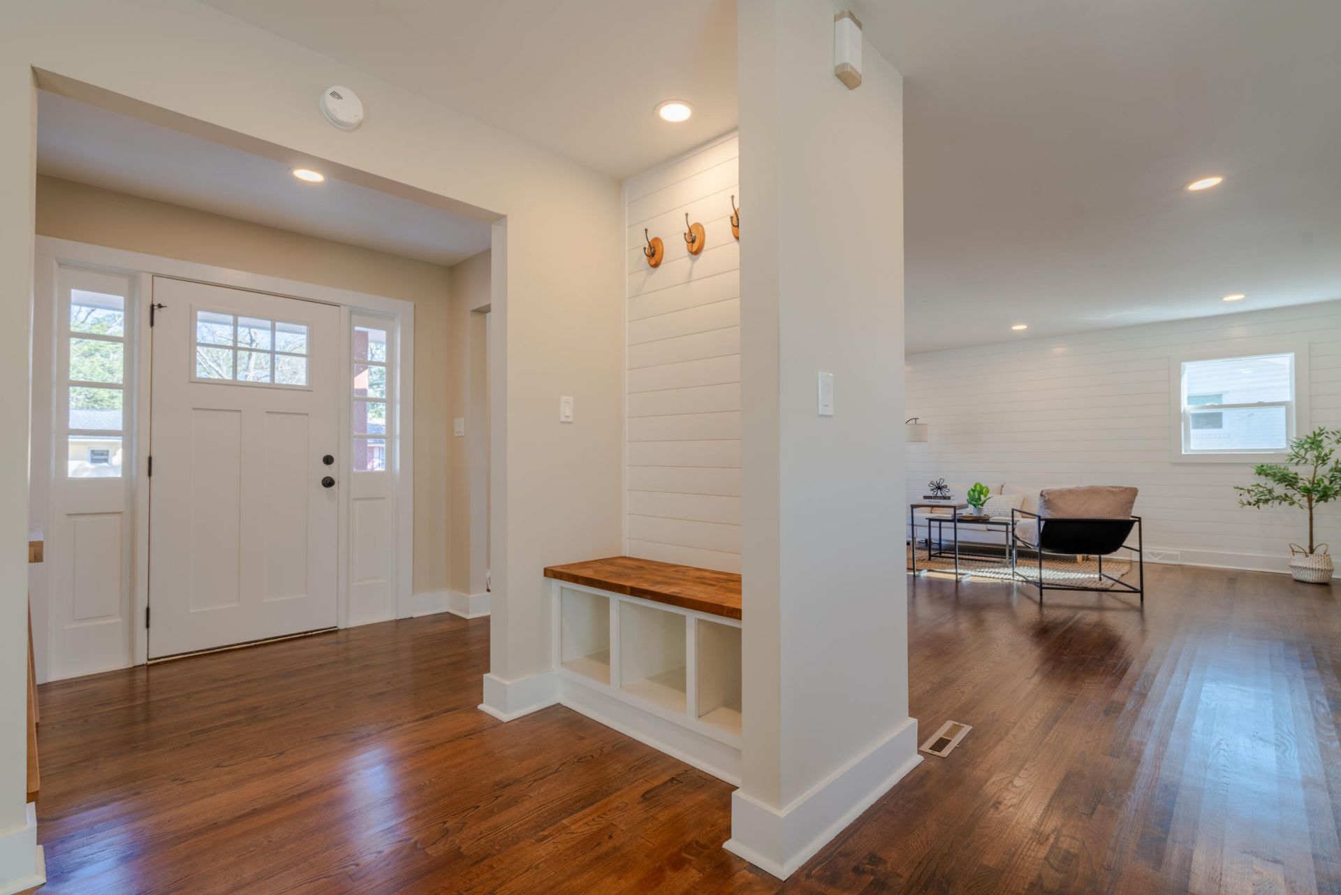 7643 Hillandale Road Photo 7