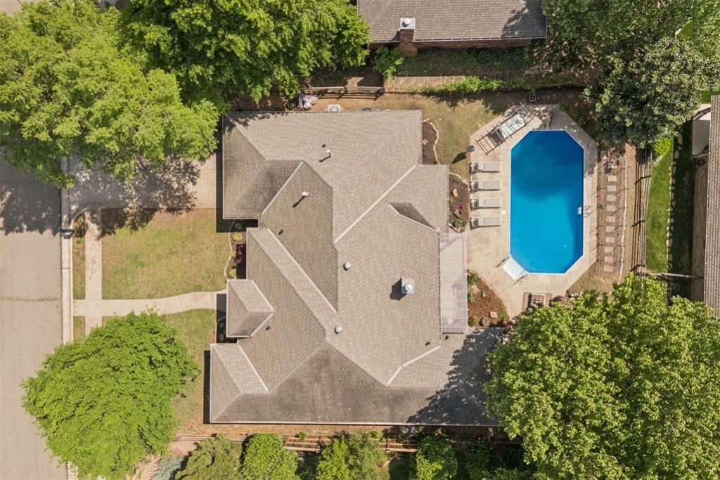 3909 Low Meadow, Edmond, OK 73003 Main Photo
