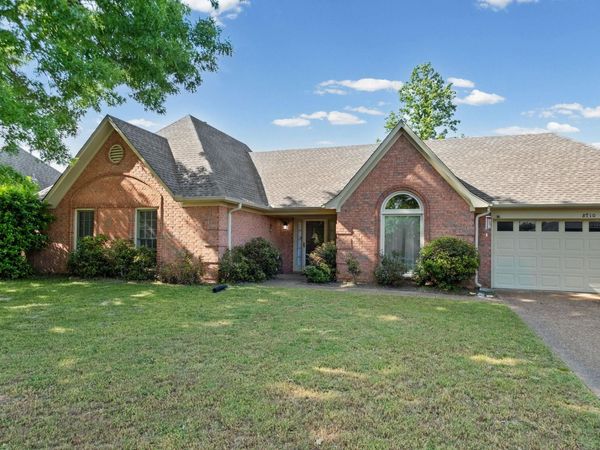 8710 OLD POST RD, Memphis, TN 38018