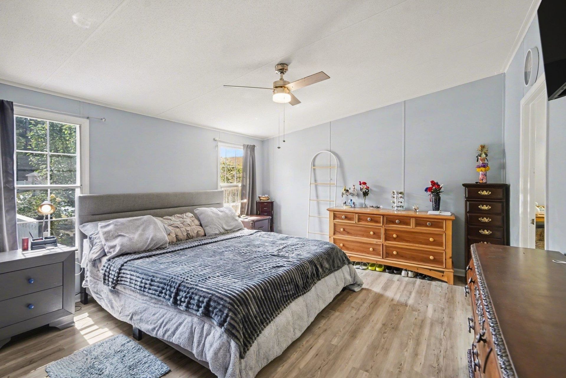 153 Rockdale St. Photo 10