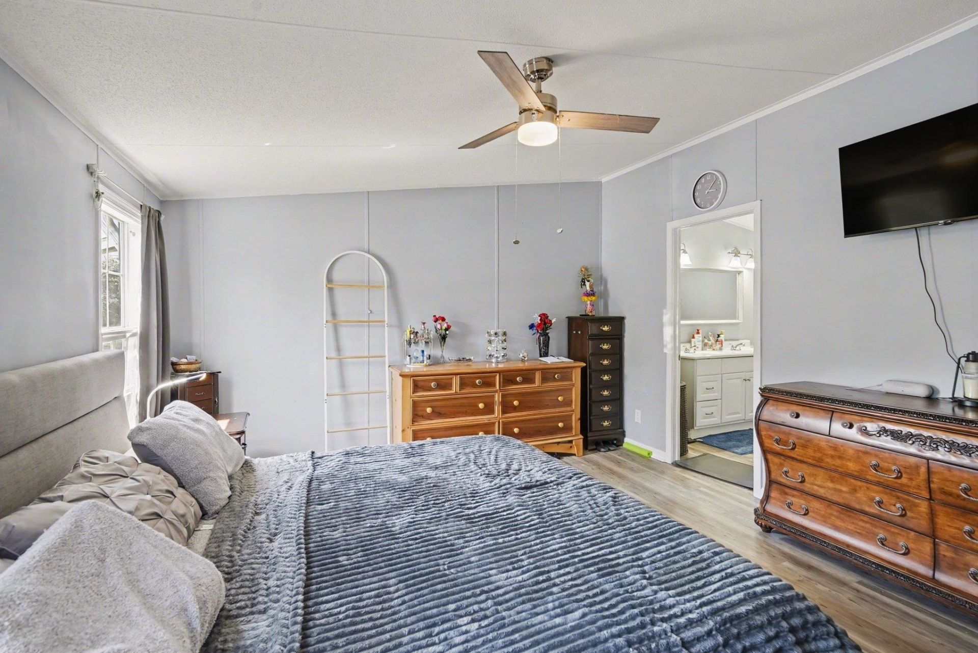 153 Rockdale St. Photo 11