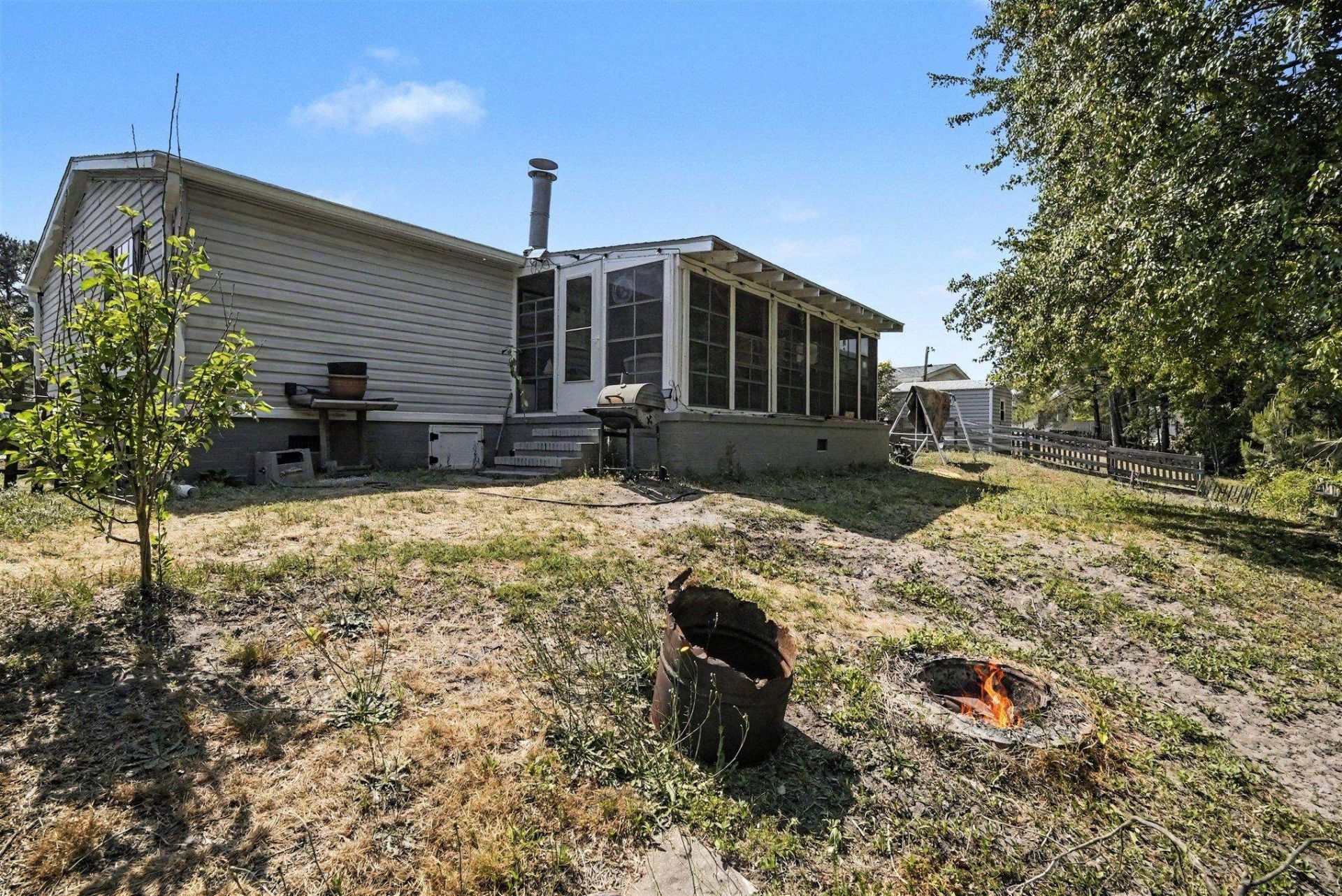153 Rockdale St. Photo 18