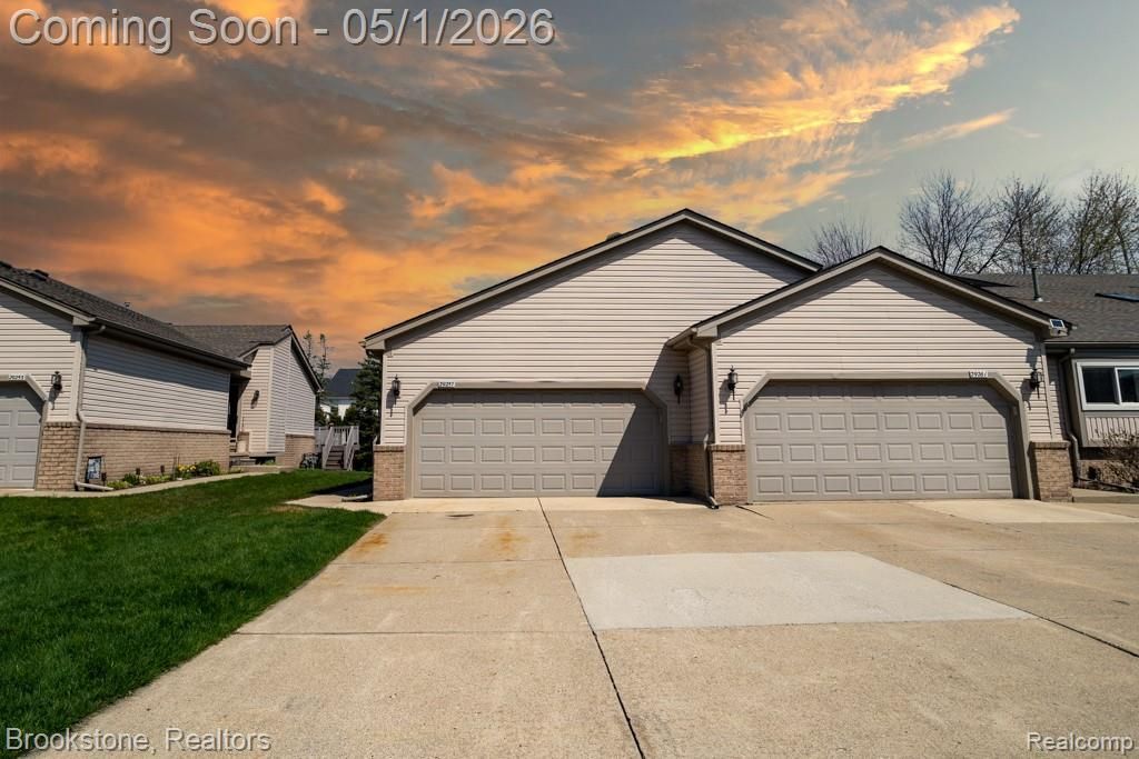 29257 Red Maple Drive, Chesterfield Township, MI 48051 Main Photo