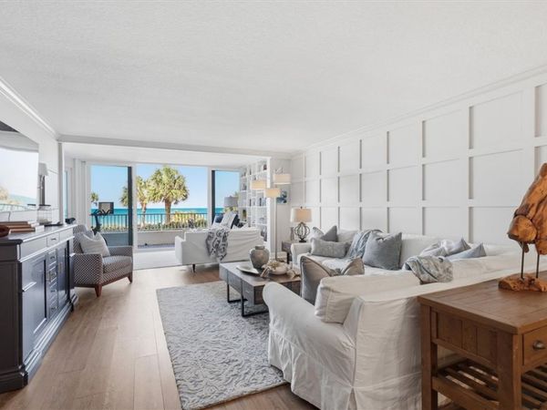 8866 S Sea Oaks Way, Unit 202, Vero Beach, FL 32963