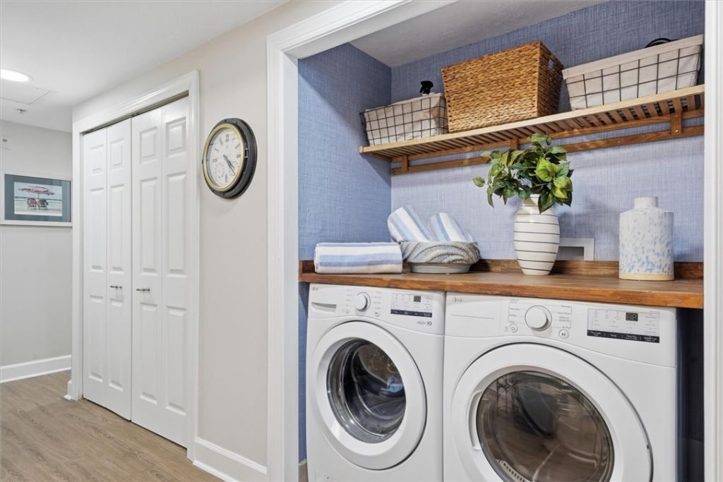 8866 S Sea Oaks Way, Unit 202, Vero Beach, FL 32963 Photo