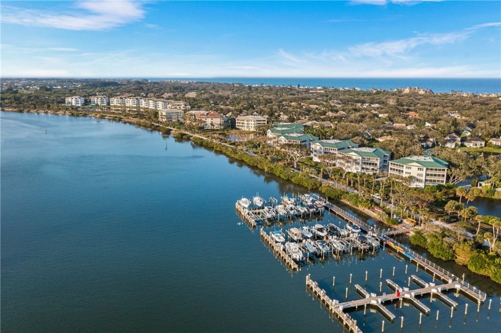 8866 S Sea Oaks Way, Unit 202, Vero Beach, FL 32963 Photo