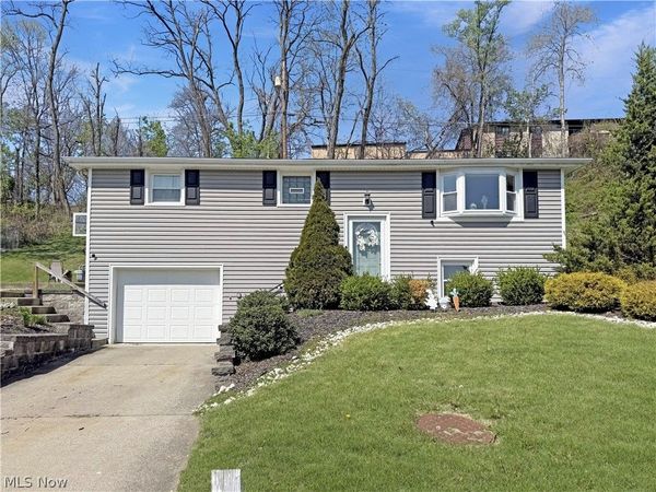 240 Rex Avenue , Wintersville, OH 43953