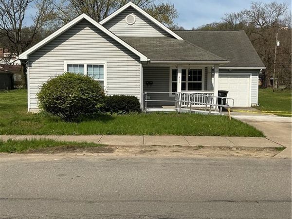 419 N 5th Street , Steubenville, OH 43952