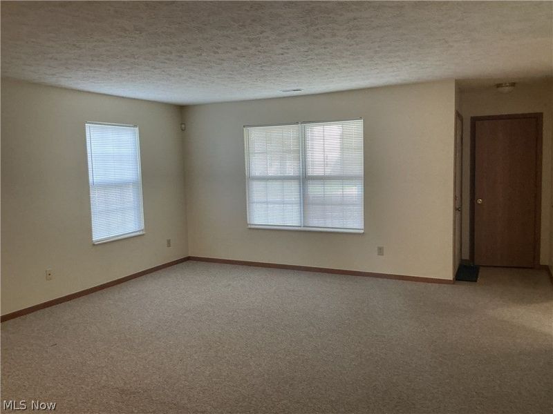 2823 Benford Lane, Youngstown, OH 44505 Photo 5