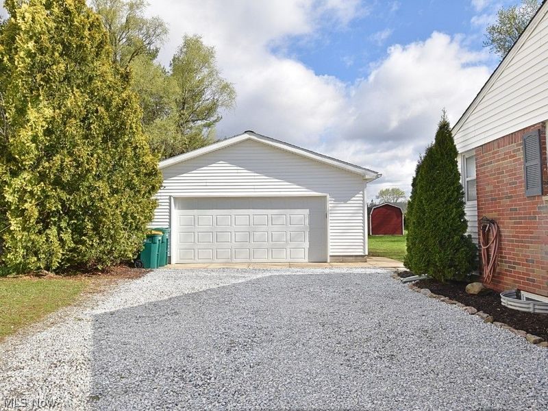 307 Hilltop Drive, Chardon, OH 44024 Photo 32