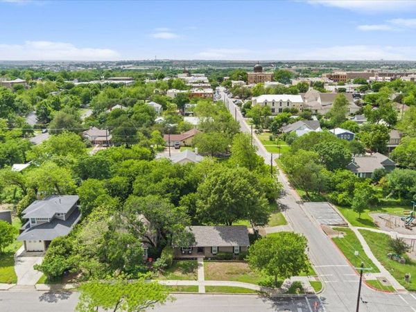 804 Ash ST, Georgetown, TX 78626
