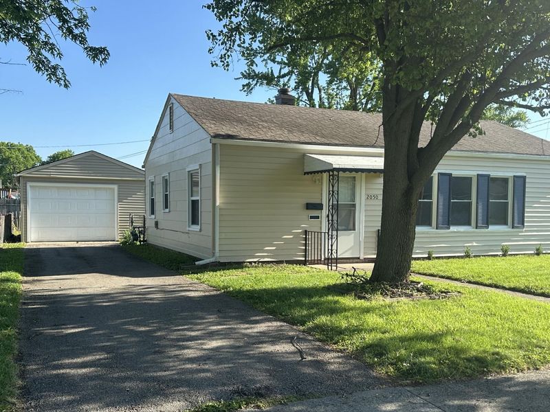 2050 S Hadley Road, Springfield, OH 45505 Photo 1