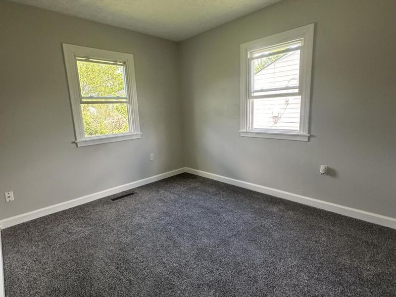 2050 S Hadley Road, Springfield, OH 45505 Photo 11