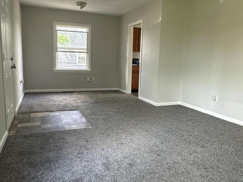 2050 S Hadley Road, Springfield, OH 45505 Photo 5