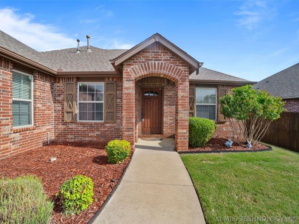 7407 E 84th Street N, Owasso, OK 74055