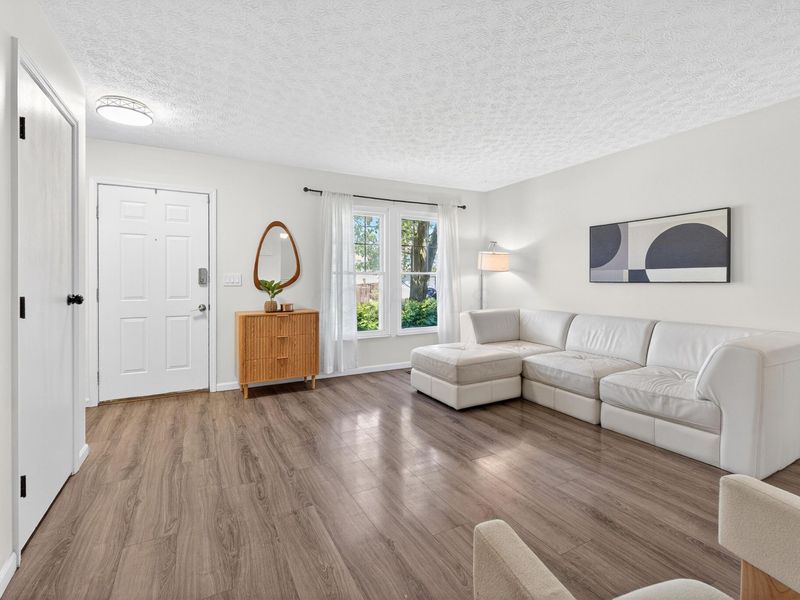 988 Bright Star Court, Columbus, OH 43228 Photo 11