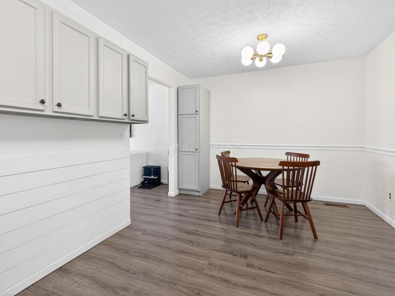 988 Bright Star Court, Columbus, OH 43228 Photo 15