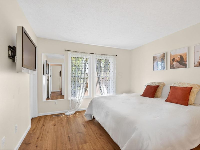 988 Bright Star Court, Columbus, OH 43228 Photo 22