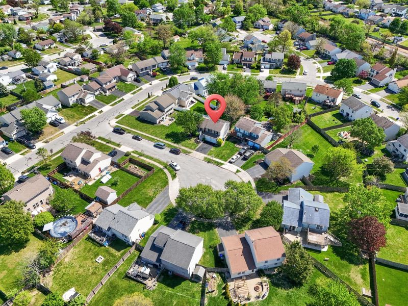 988 Bright Star Court, Columbus, OH 43228 Photo 4