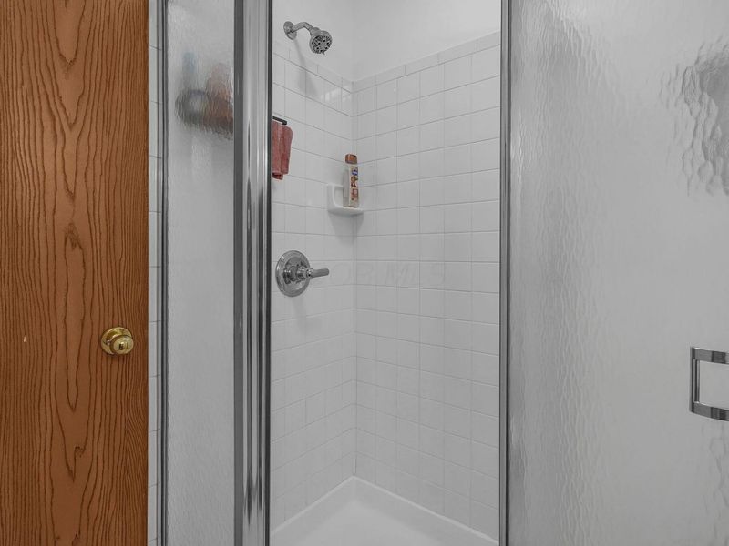 6809 Kristins Cove Lane, Canal Winchester, OH 43110 Photo 18