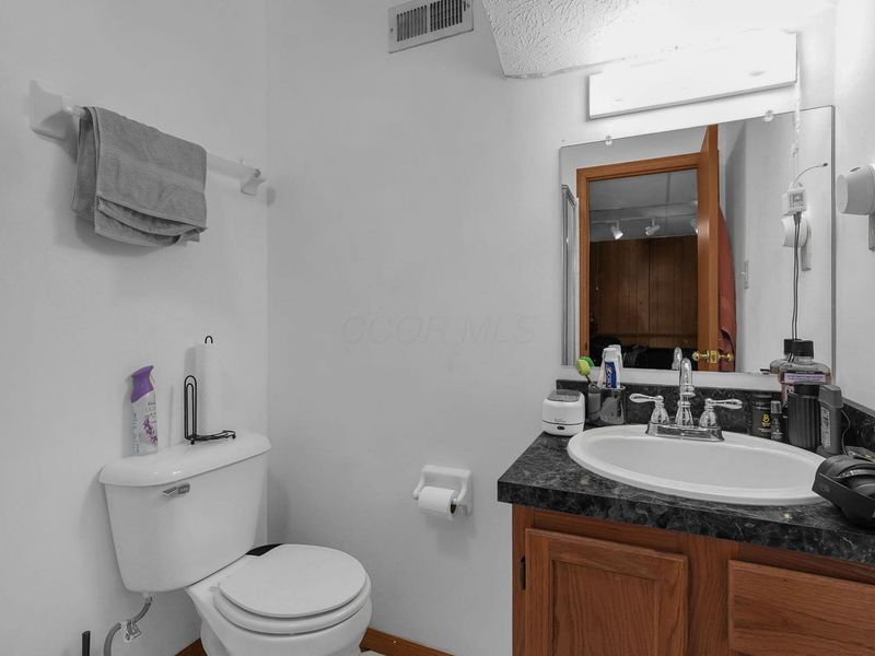 6809 Kristins Cove Lane, Canal Winchester, OH 43110 Photo 23