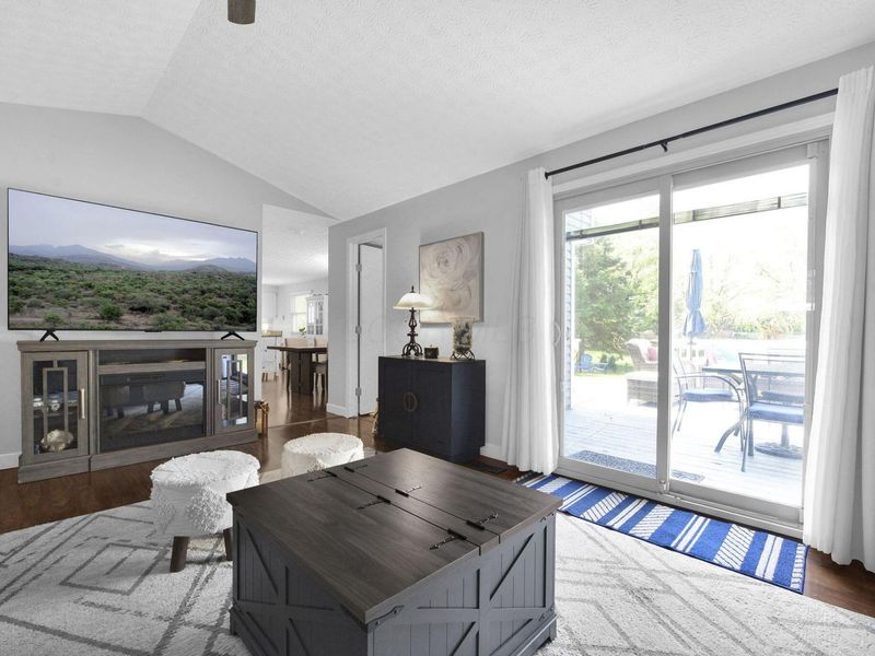 5223 Dexter Falls Road, Columbus, OH 43221 Photo 13