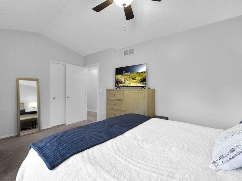 5223 Dexter Falls Road, Columbus, OH 43221 Photo 16