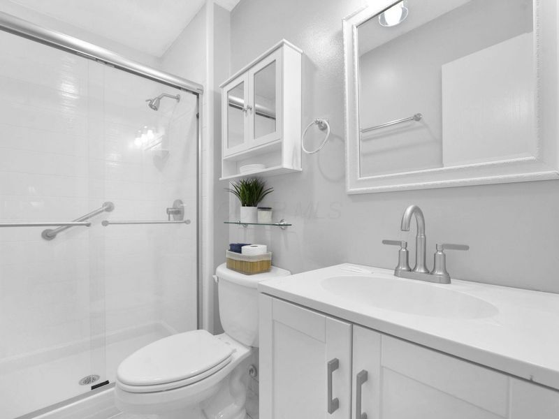 5223 Dexter Falls Road, Columbus, OH 43221 Photo 17