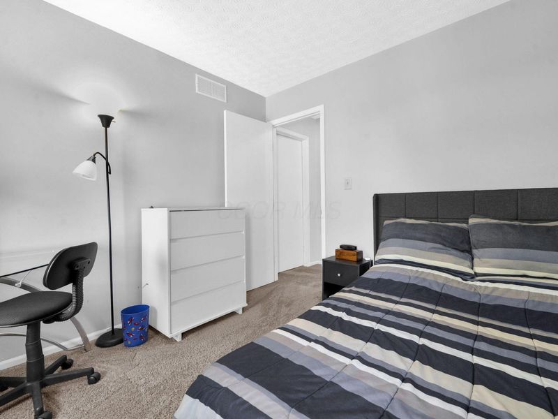 5223 Dexter Falls Road, Columbus, OH 43221 Photo 19