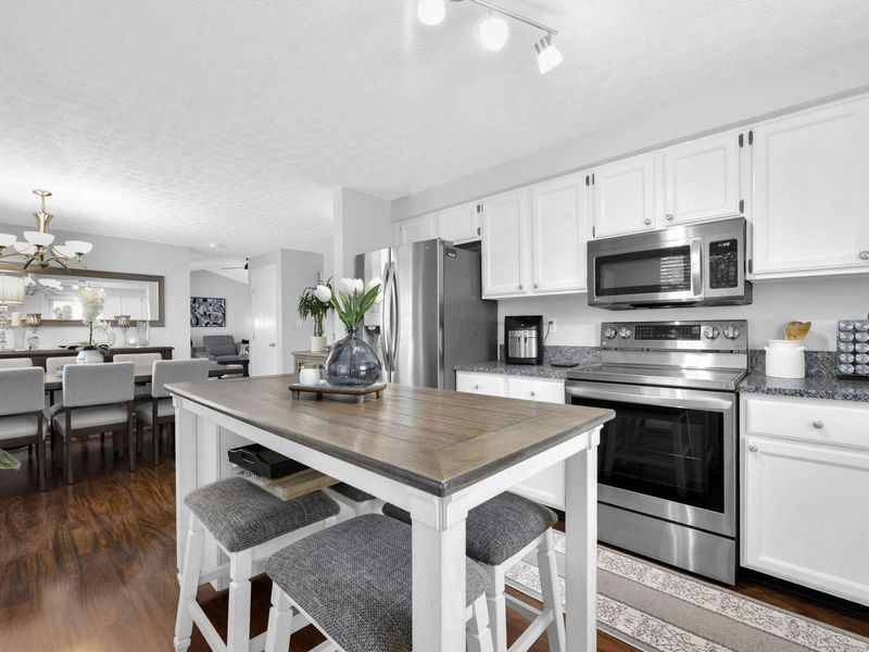 5223 Dexter Falls Road, Columbus, OH 43221 Photo 9