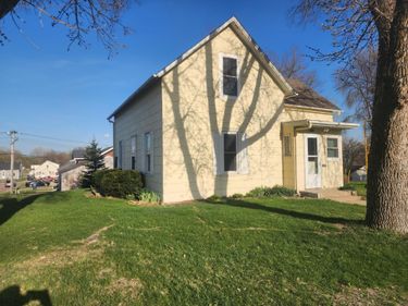 301 S Park Avenue , Springfield, MN 56087