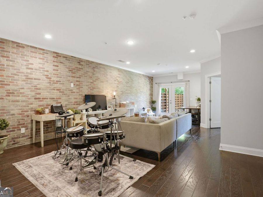 Property Image 28