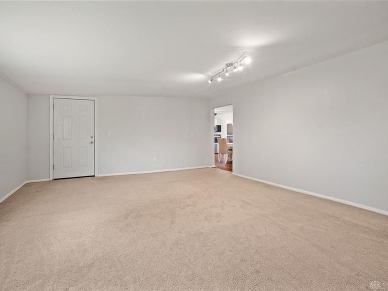 2567 Dunhill Place, Kettering, OH 45420 Photo 11