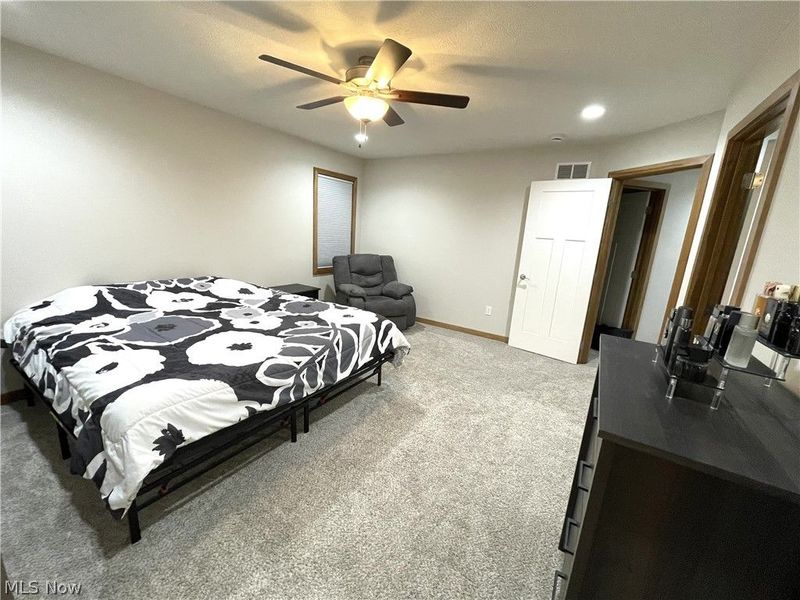 234 E Ohio Avenue, Dover, OH 44622 Photo 28