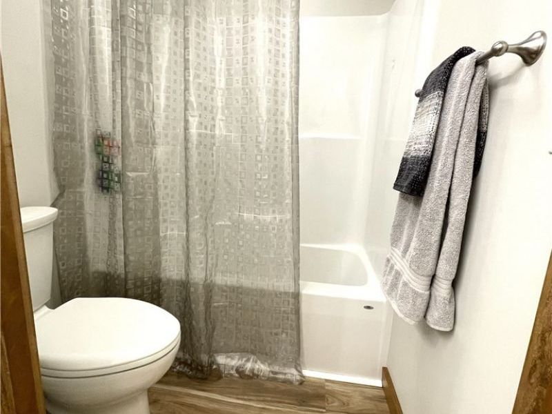 234 E Ohio Avenue, Dover, OH 44622 Photo 32