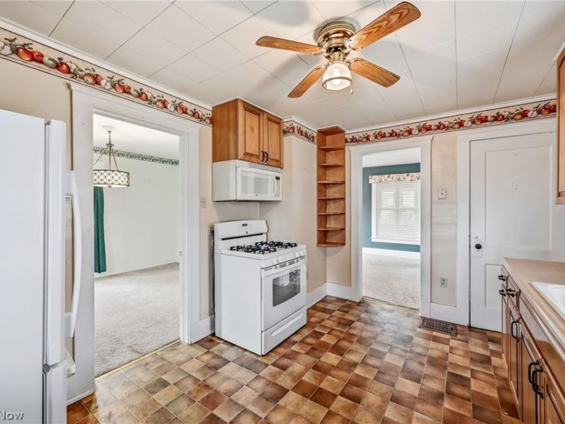 1224 Buena Vista Avenue NE, Warren, OH 44483 Photo 10