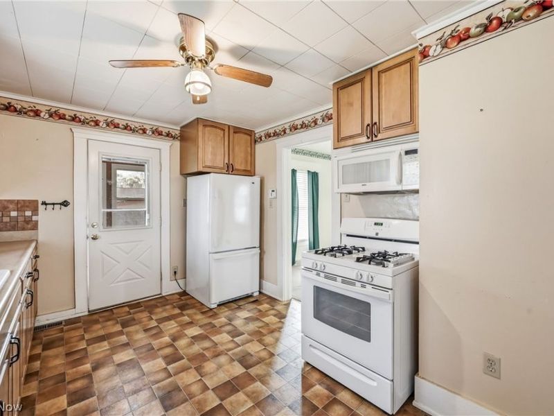 1224 Buena Vista Avenue NE, Warren, OH 44483 Photo 12