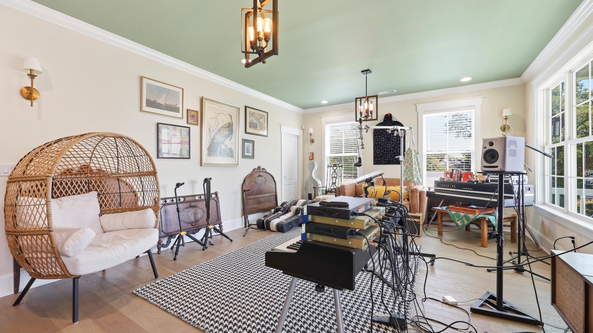 1311 Holly Dr. Photo 41