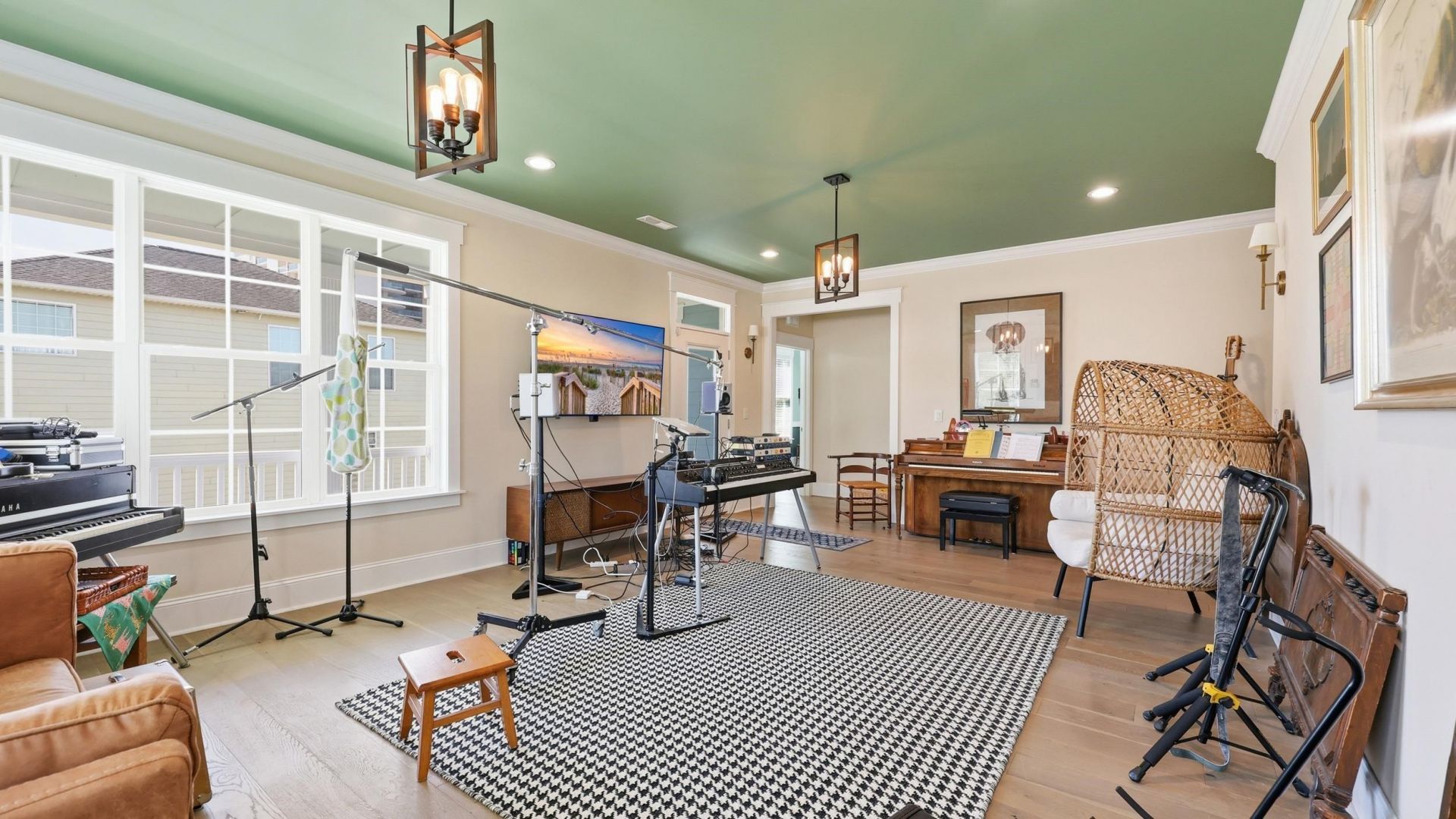 1311 Holly Dr. Photo 42