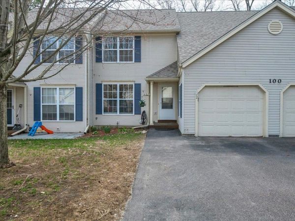 100 Indian Circle, Unit 2, Colchester, VT 05446