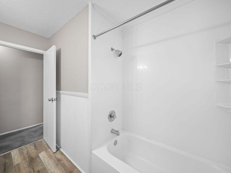 3063 Chelford Drive , Columbus, OH 43219 Photo 32