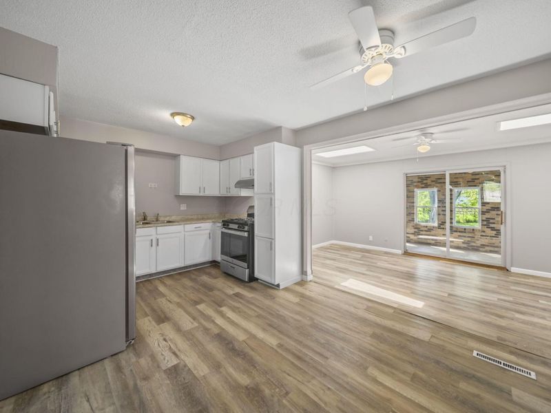 3063 Chelford Drive , Columbus, OH 43219 Photo 9