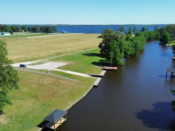 305 Grandview Drive, Elizabeth City, NC 27909