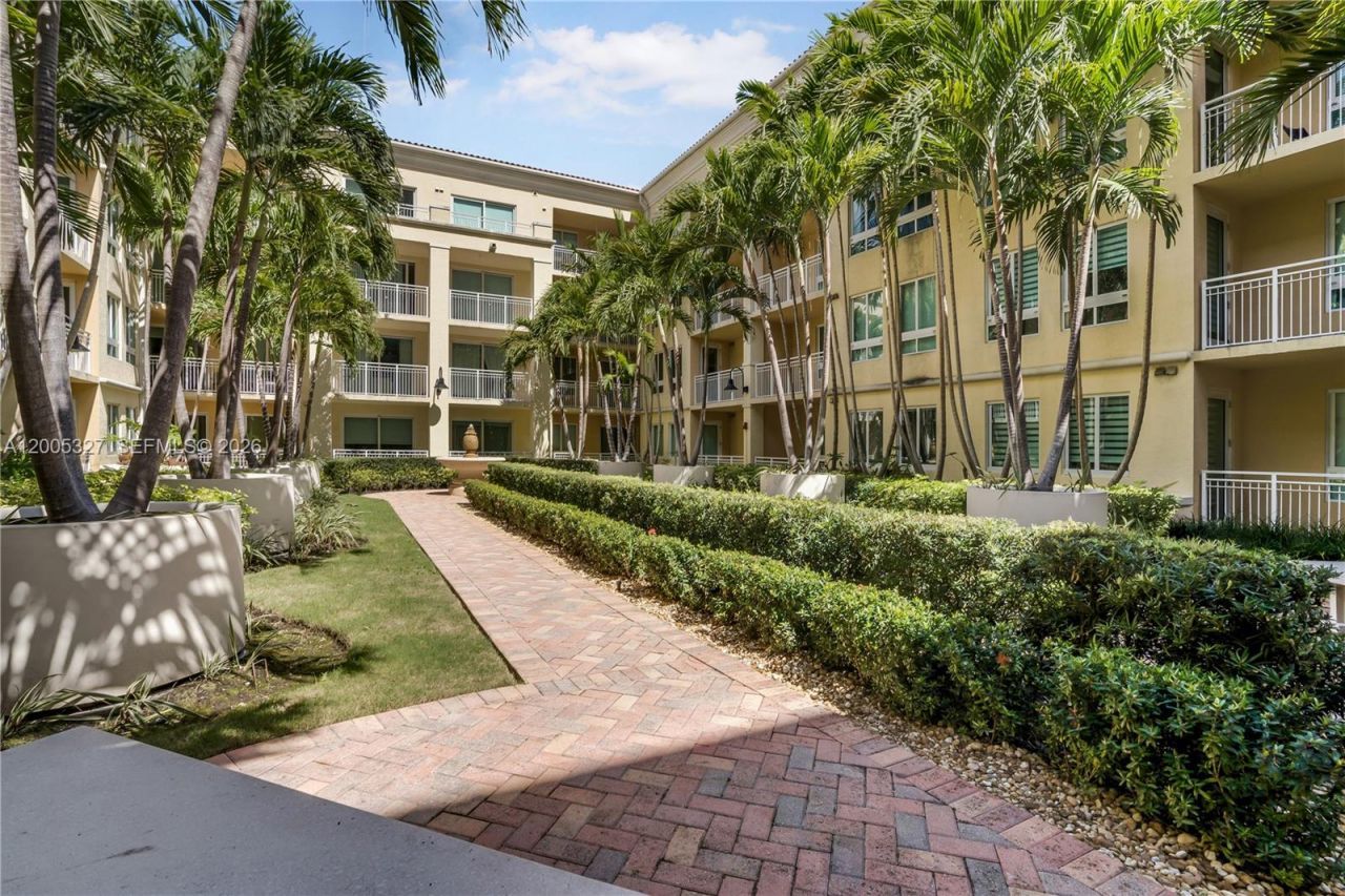 7350 SW 89th St , Unit 1402S, Miami, FL 33156 Photo
